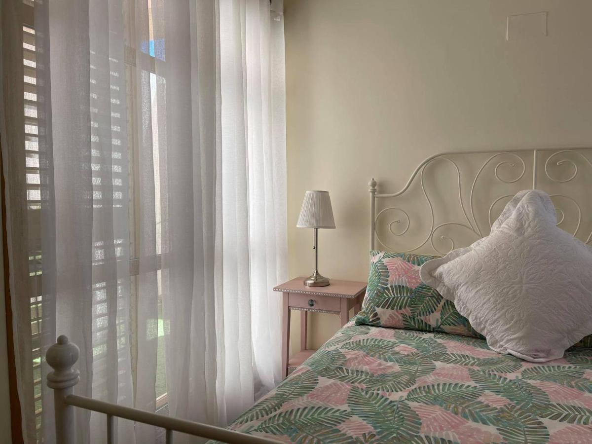 פינסטראט 2 Bed Penthouse Apartment - Sea Views - Sleeps 4 מראה חיצוני תמונה
